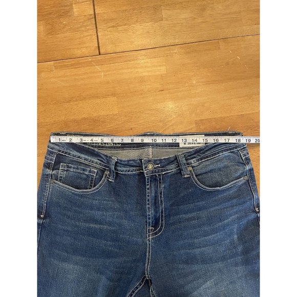 Jeans~Men's~Sz 36x30(29)~TK Axel Slim Boot Cut~Med Wash Denim~Preowned - Picture 6 of 9